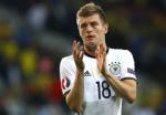 Toni Kroos vô đối Euro 2016 về số lượng đường chuyền
