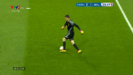 Sai lầm siêu hài của thủ môn Courtois trận Hungary vs Bỉ