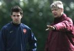 Fabregas: "HLV Wenger là người quan trọng nhất với tôi"