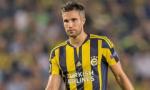 Van Persie trở lại EPL đối đầu M.U?