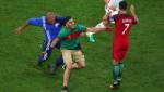 Bồ Đào Nha bị UEFA trừng phạt ngay trước thềm bán kết Euro 2016