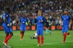 "Siêu" Griezmann cân bằng thành tích ghi bàn tại Euro của huyền thoại Thierry Henry