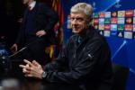 Wenger: Nhìn mặt tôi có giống người đang hoảng loạn không?