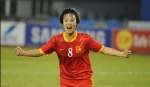 Minh Nguyệt đem về bàn thắng vàng gỡ hòa 1-1 cho nữ Việt Nam
