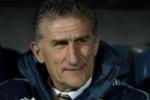 HLV Edgardo Bauza thở phào khi Argentina thoát thua