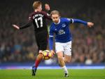 Tom Davies – chàng trai 18 tuổi khiến Man City ôm hận là ai?