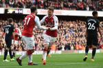 Arsenal lập kỷ lục sau trận thắng Swansea