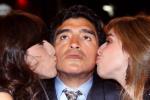Huyền thoại Maradona kiện 2 con gái ra toà vì tội trộm tiền
