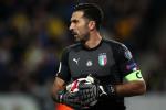 Buffon: “Tôi sẽ chơi cho ĐT Italia tới năm 60 tuổi”