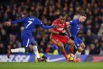 Thấy gì sau chiến thắng tối thiểu của Chelsea trước Swansea?