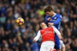 Marcos Alonso bào chữa pha hạ đo ván Hector Bellerin