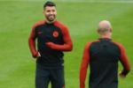 Đồng đội tại Man City tin Aguero có thể vượt khó