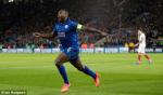 Wes Morgan làm nên lịch sử tại Champions League