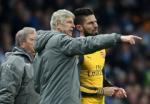 Giroud lên tiếng trách móc HLV Wenger