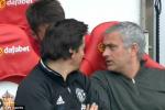 Jose Mourinho giật mình vì nghĩ fan M.U hát về ... Diego Costa