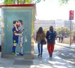 Messi vs Ronaldo ... "hôn nhau" trước thềm El Clasico