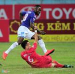 Đánh người ở AFC Cup, tiền đạo Samson bị cấm thi đấu ở V-League 2017