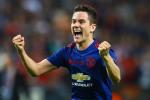 Để làm đội trưởng M.U, Herrera thằng thừng từ chối Barca