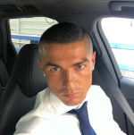 Siêu sao Ronaldo xuống tóc mừng chức vô địch Champions League