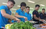U22 Việt Nam hài lòng với bữa ăn thịnh soạn nhất từ ngày sang Hàn Quốc