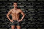 Ronaldo khoe body 6 múi gợi cảm trong BST đồ lót thu đông mới