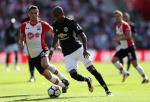 Dư âm Southampton 0-1 M.U: Con dao hai lưỡi Ashley Young