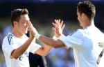 Ozil: “Ronaldo tốt hơn Messi”