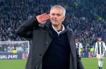 Neville ủng hộ màn ăn mừng trêu ngươi fan Juve của Mourinho