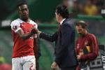 HLV Emery tiết lộ phương án thay thế Welbeck