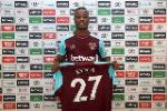 CHÍNH THỨC: Huyền thoại M.U gia nhập West Ham
