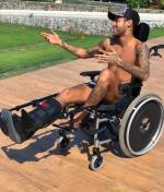 Ngôi sao Neymar bị chỉ trích vì "đóng giả" Stephen Hawking