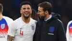 HLV Southgate lý giải nguyên nhân để Walker đá trung vệ