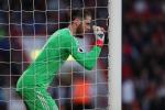 Liên tục phải gánh team, De Gea nói gì