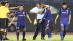 Bình Dương 3-1 Quảng Nam: Nhà ĐKVĐ gục ngã tại đất Thủ