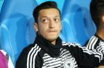 HLV Joachim Low nói gì về quyết định loại bỏ Mesut Ozil?