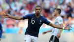 Kaka: Chúng ta may mắn vì được xem Mbappe thi đấu