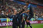 Giành chức vô địch thế giới, Varane sánh ngang Beckenbauer và Carlos