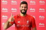 "NHM Liverpool đừng kỳ vọng quá nhiều vào Alisson"