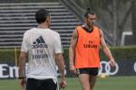 Thay thế Ronaldo, Gareth Bale đội mưa "luyện công" cùng Real Madrid