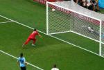 Bài dự thi "Ấn tượng World Cup": Ranh giới mong manh giữa người hùng và kẻ tội đồ