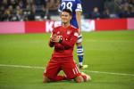 Schalke 0-2 Bayern Munich: Hoàng đế xanh chết dưới tay hoàng tử James