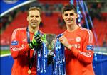 Courtois có vài lời muốn gửi đến Petr Cech