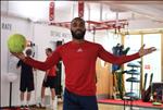 Arsenal nhận tin cực vui từ tiền đạo Lacazette