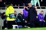 Tottenham lật ngược tình thế, Mourinho đặc biệt cảm ơn một cậu bé