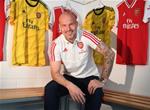 “Ljungberg có thể được Arsenal ký hợp đồng dài hạn”