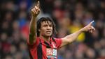 Man City và Chelsea đại chiến vì Nathan Ake