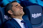 HLV Valverde đi vào lịch sử El Clasico theo cách chẳng ai muốn