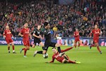 Andy Robertson đánh giá cao tân binh người Nhật của Liverpool
