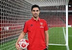 “Một mình Mikel Arteta không thể kéo Arsenal ra khỏi khủng hoảng”