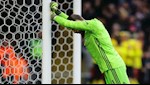 Mắc sai lầm tai hại, De Gea vẫn được Solskjaer bảo vệ